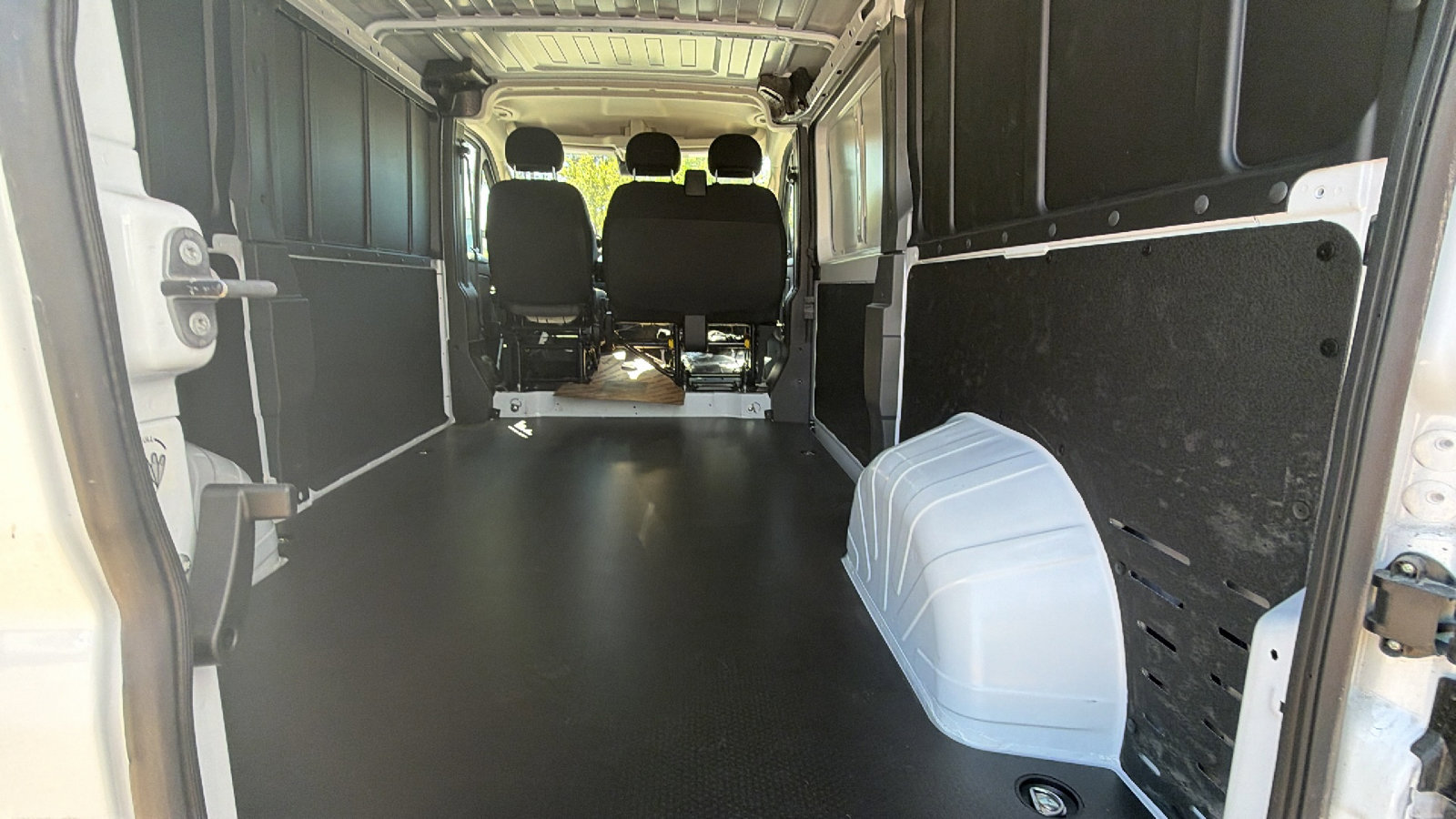 New 2026 RAM ProMaster 1500 w/ Convenience Group FWD image 13