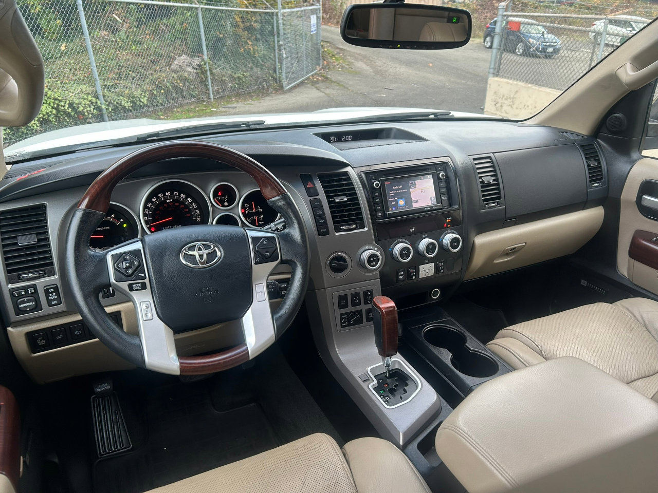 Used 2014 Toyota Sequoia Platinum image 13