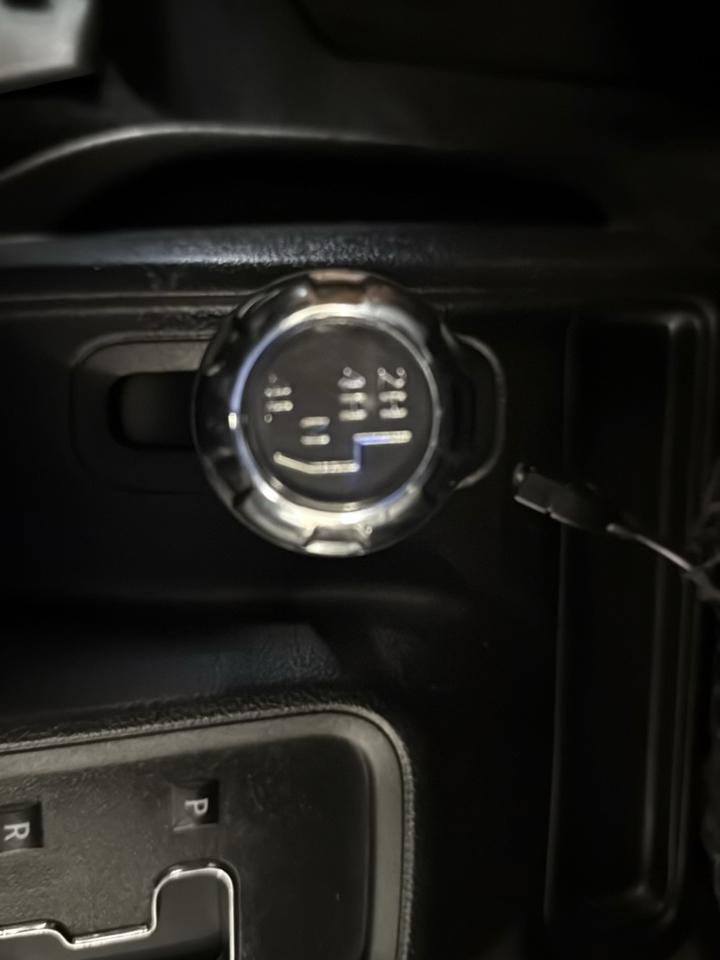 Used 2016 Jeep Wrangler Unlimited Sport w/ Quick Order Package 24S AWD/4WD image 22
