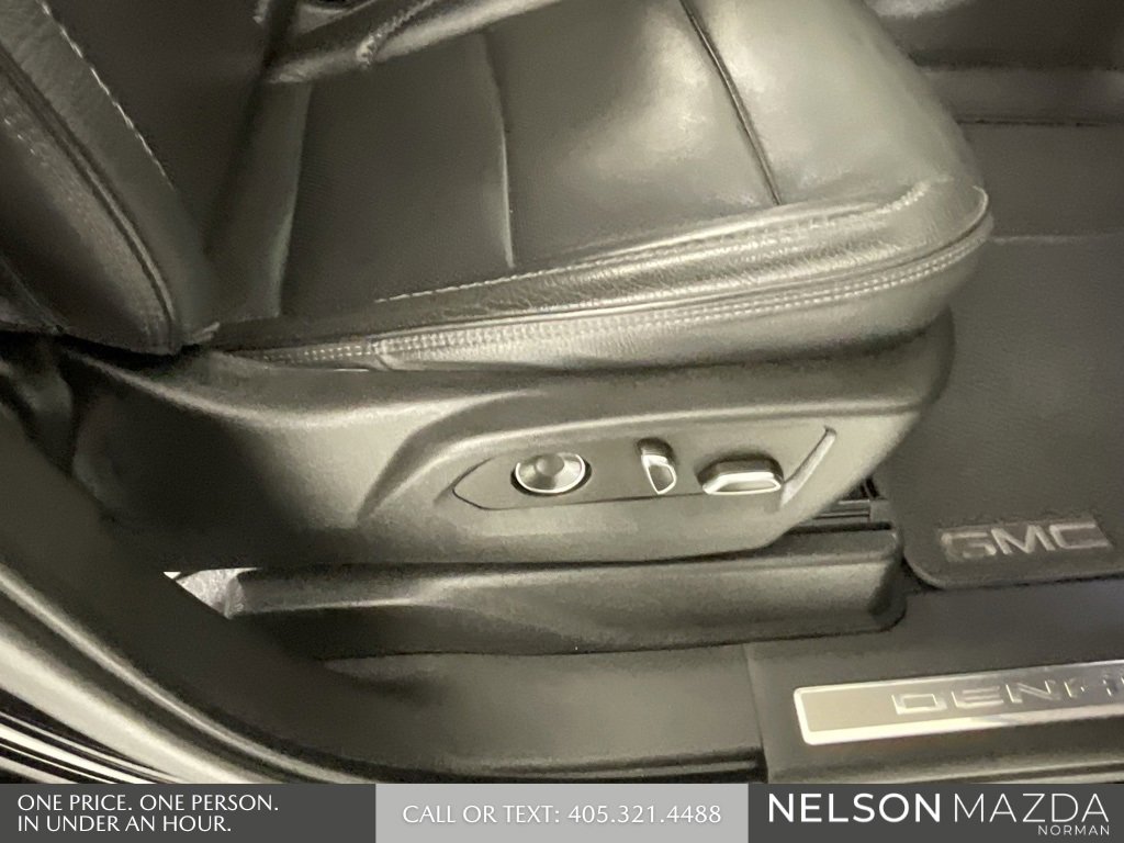 Used 2021 GMC Yukon XL Denali w/ Denali Ultimate Package image 27