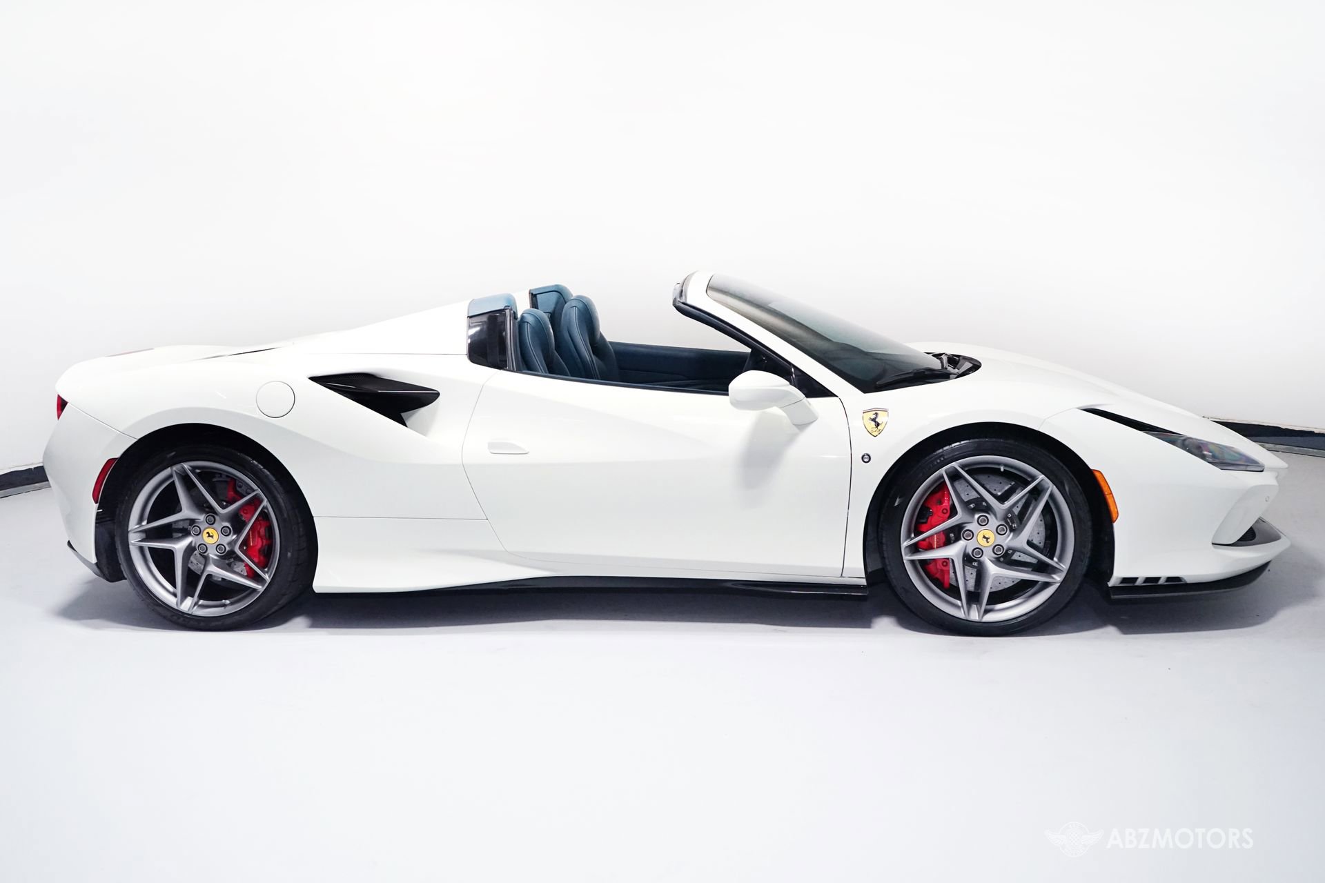 Used 2021 Ferrari F8 Tributo image 4