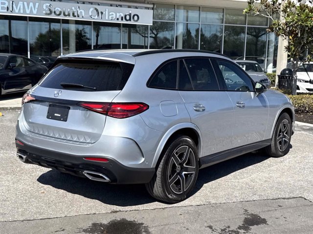 Used 2025 Mercedes-Benz GLC 300 image 3