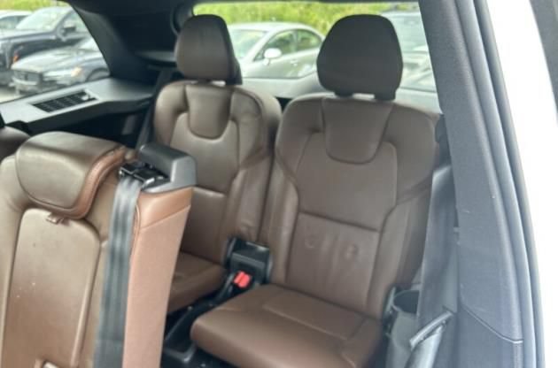 Used 2024 Volvo XC90 B6 Ultimate w/ Protection Package Premier AWD/4WD image 12