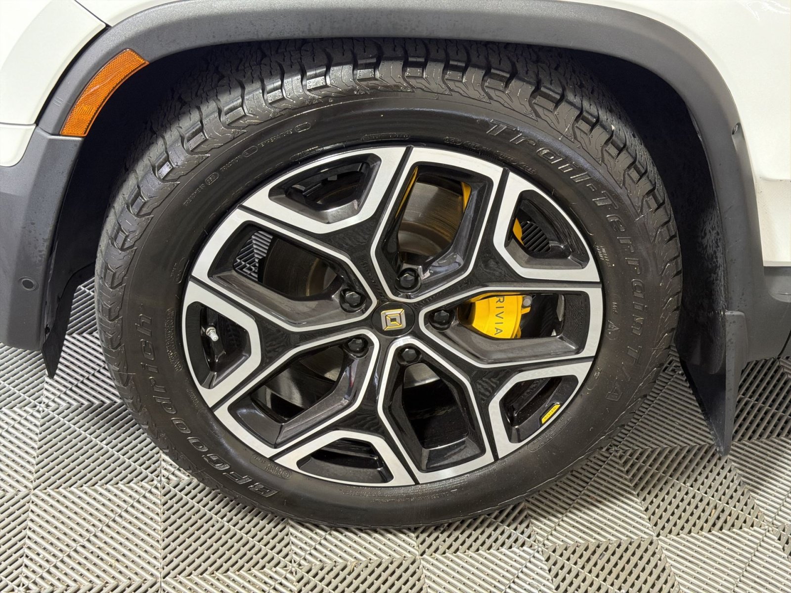 Used 2022 Rivian R1S Launch Edition AWD/4WD image 12