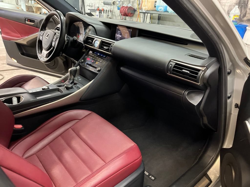 Used 2019 Lexus IS 300 F Sport w/ F Sport Package RWD image 29