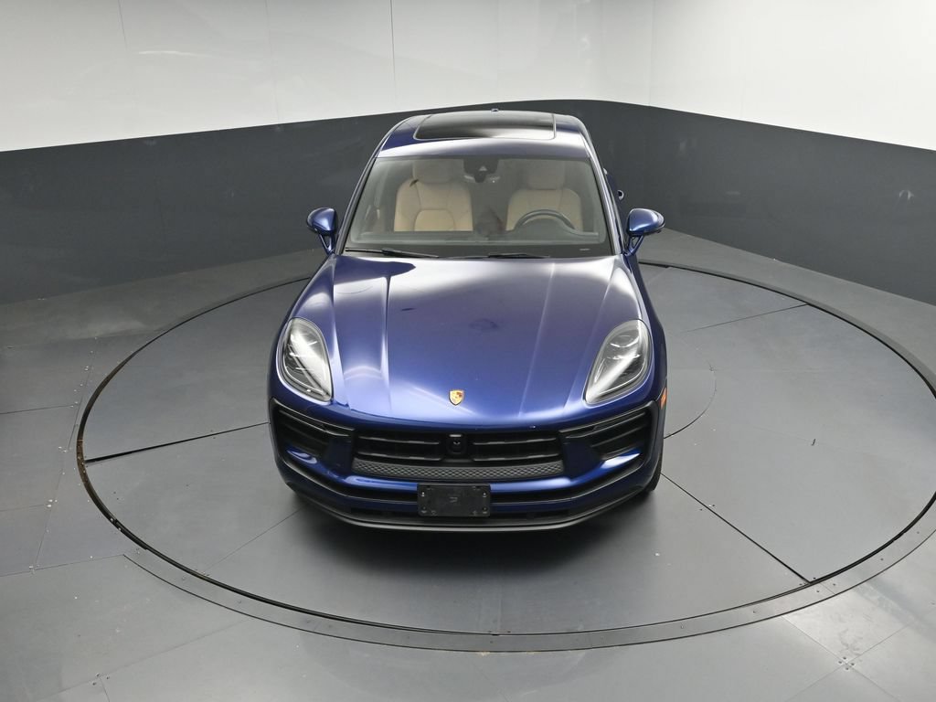 Certified 2023 Porsche Macan AWD/4WD image 41