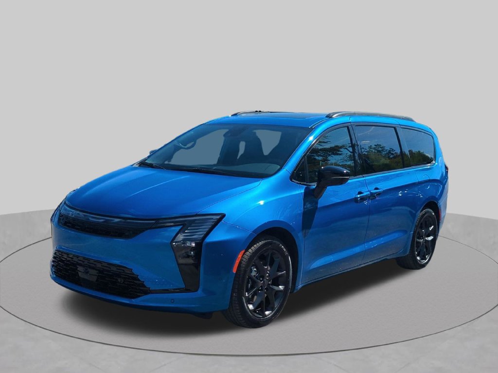New 2027 Chrysler Pacifica Limited w/ Family Tech Group FWD image 10