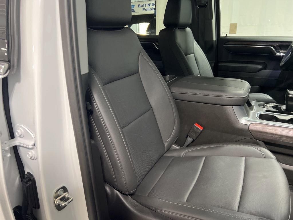 Certified 2024 Chevrolet Silverado 1500 LTZ AWD/4WD image 23
