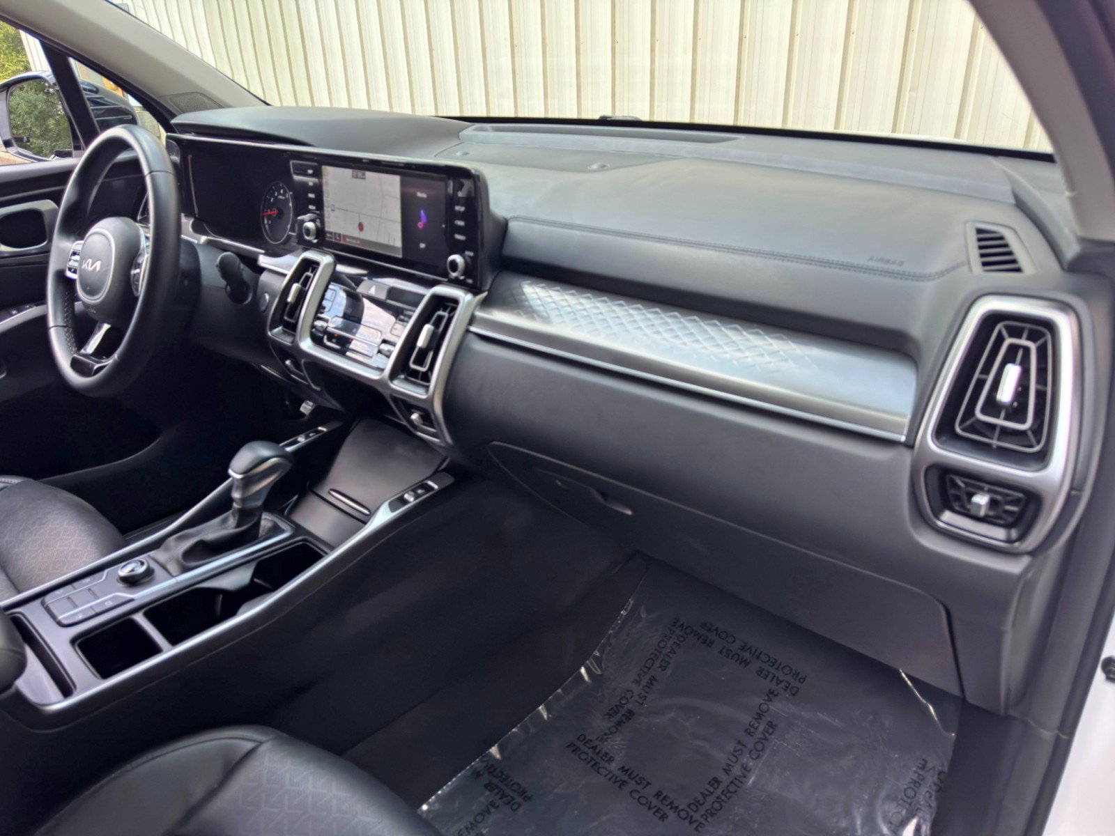 Used 2022 Kia Sorento S FWD image 13