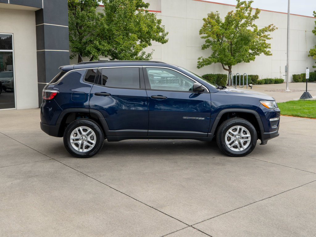 Used 2021 Jeep Compass Sport w/ Cold Weather Group AWD/4WD image 8