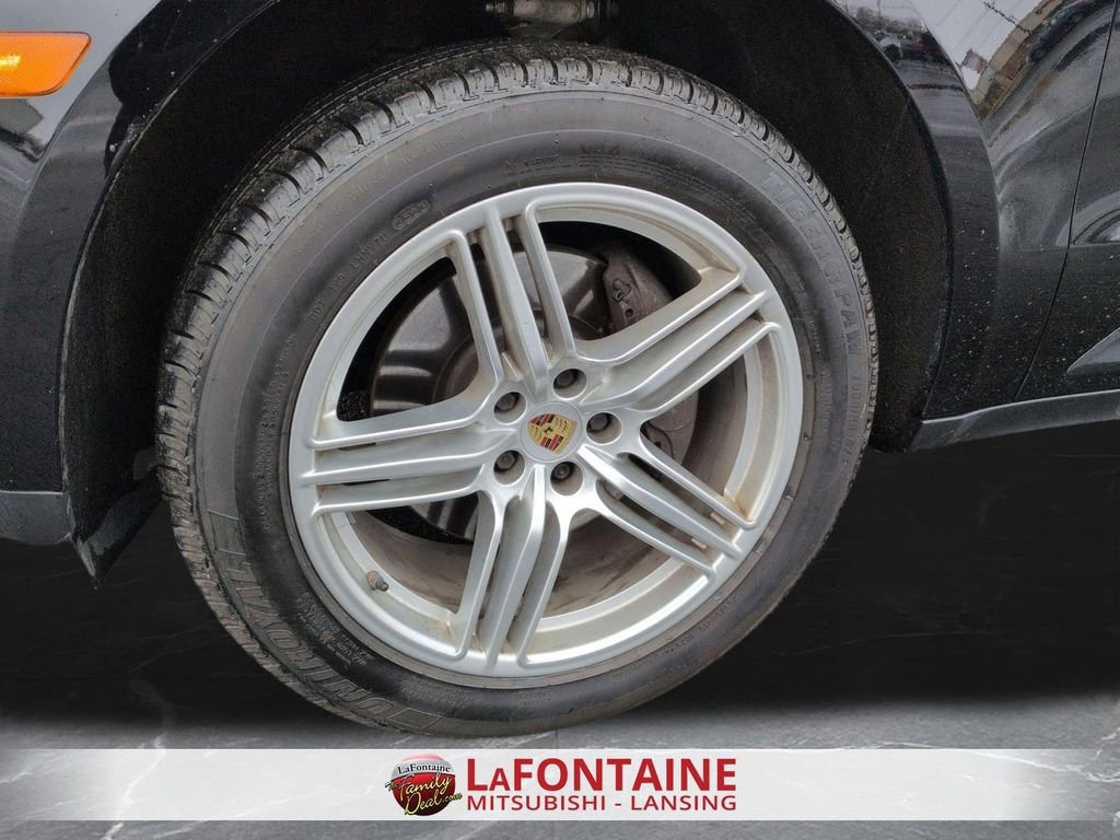 Used 2018 Porsche Macan image 33