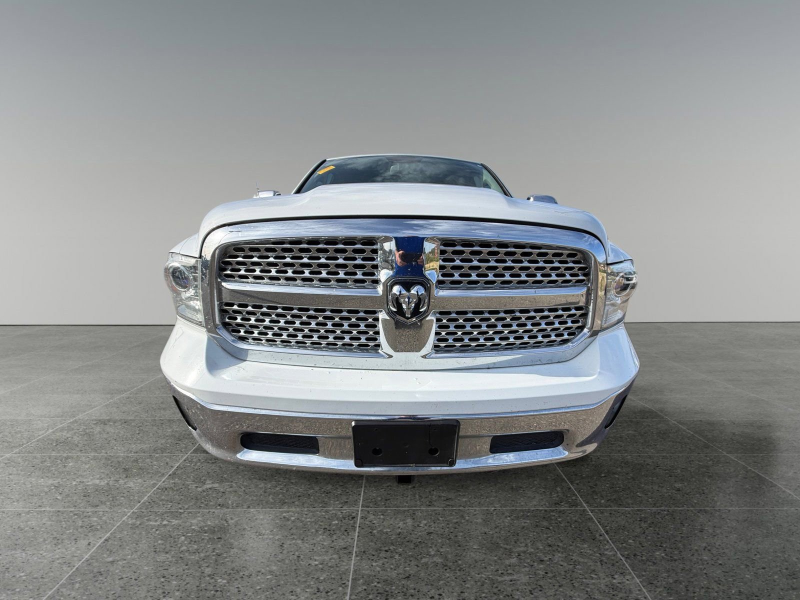 Used 2017 RAM 1500 Laramie w/ Convenience Group AWD/4WD image 11