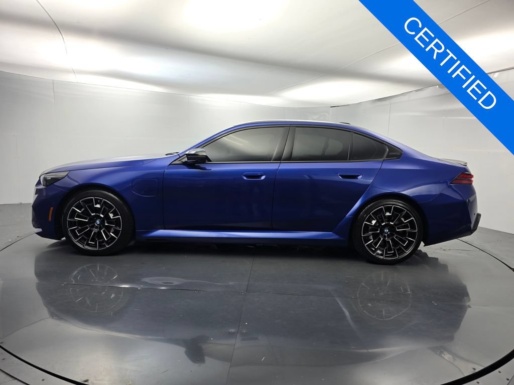 Certified 2025 BMW M5 w/ Carbon Package AWD/4WD image 7