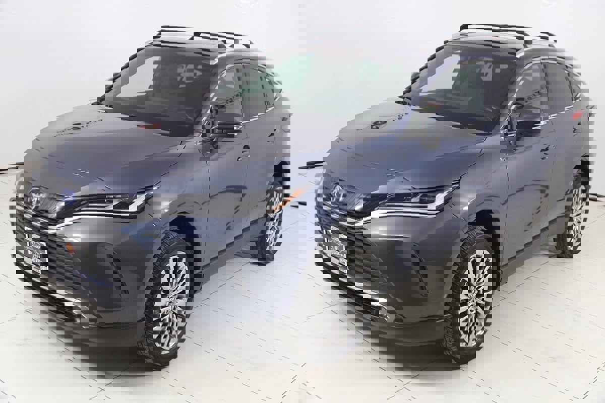 Used 2023 Toyota Venza XLE image 21