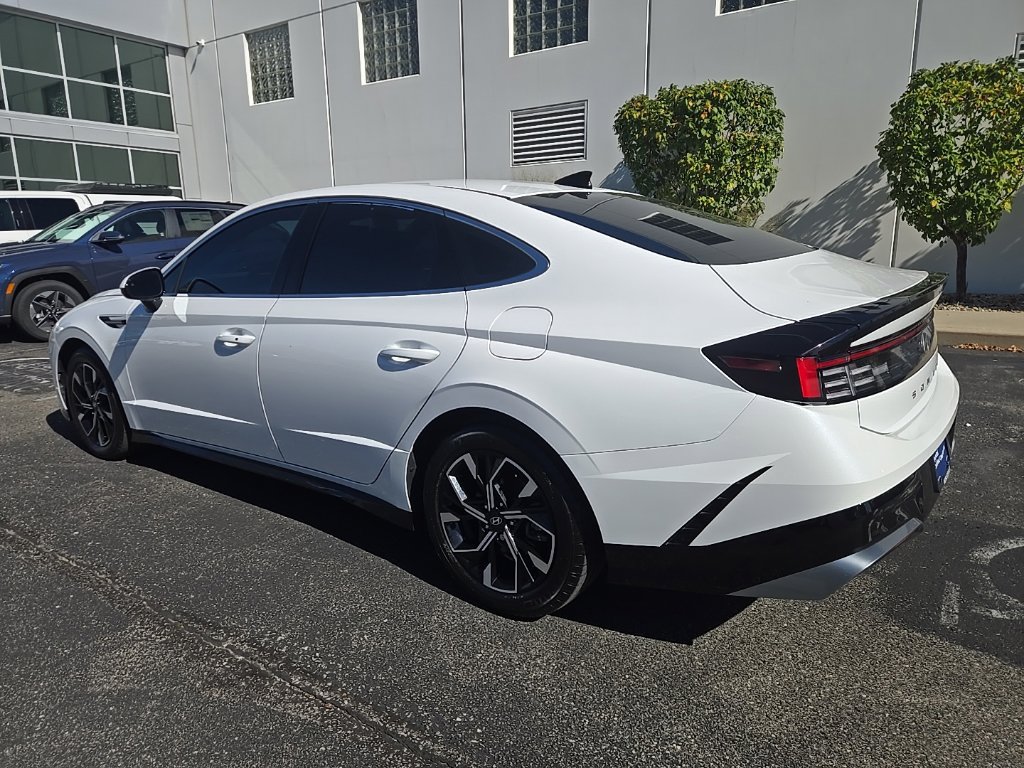 Certified 2024 Hyundai Sonata SEL AWD/4WD image 6