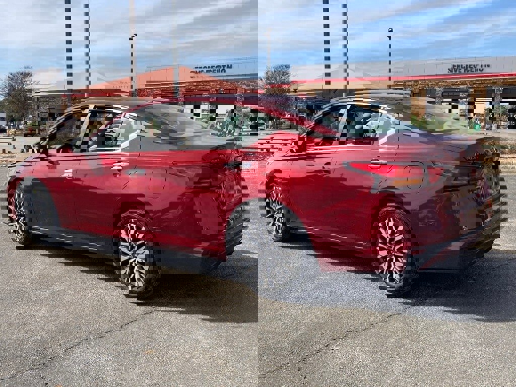 Used 2025 Nissan Altima 2.5 SV image 7