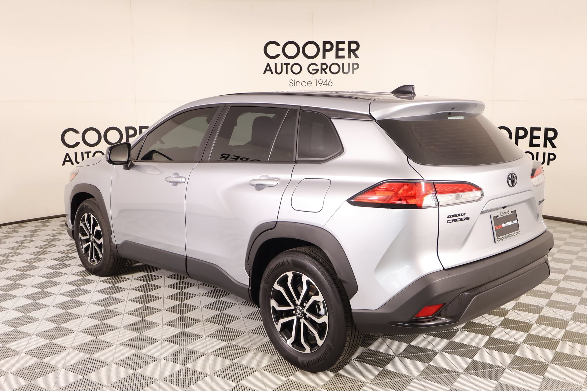 Used 2025 Toyota Corolla Cross AWD Hybrid image 21
