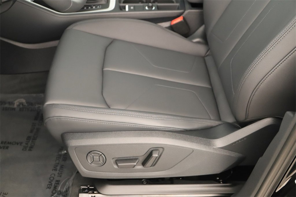 New 2025 Audi Q3 2.0T Premium image 24