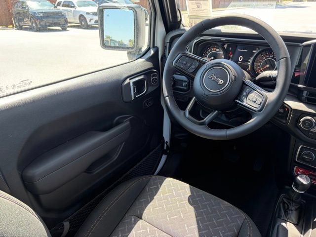 New 2026 Jeep Gladiator Mojave w/ Safety Group AWD/4WD image 32