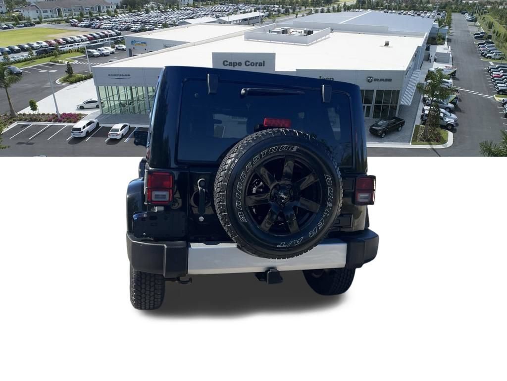 Used 2011 Jeep Wrangler Unlimited 70th Anniversary w/ Connectivity Group AWD/4WD image 23