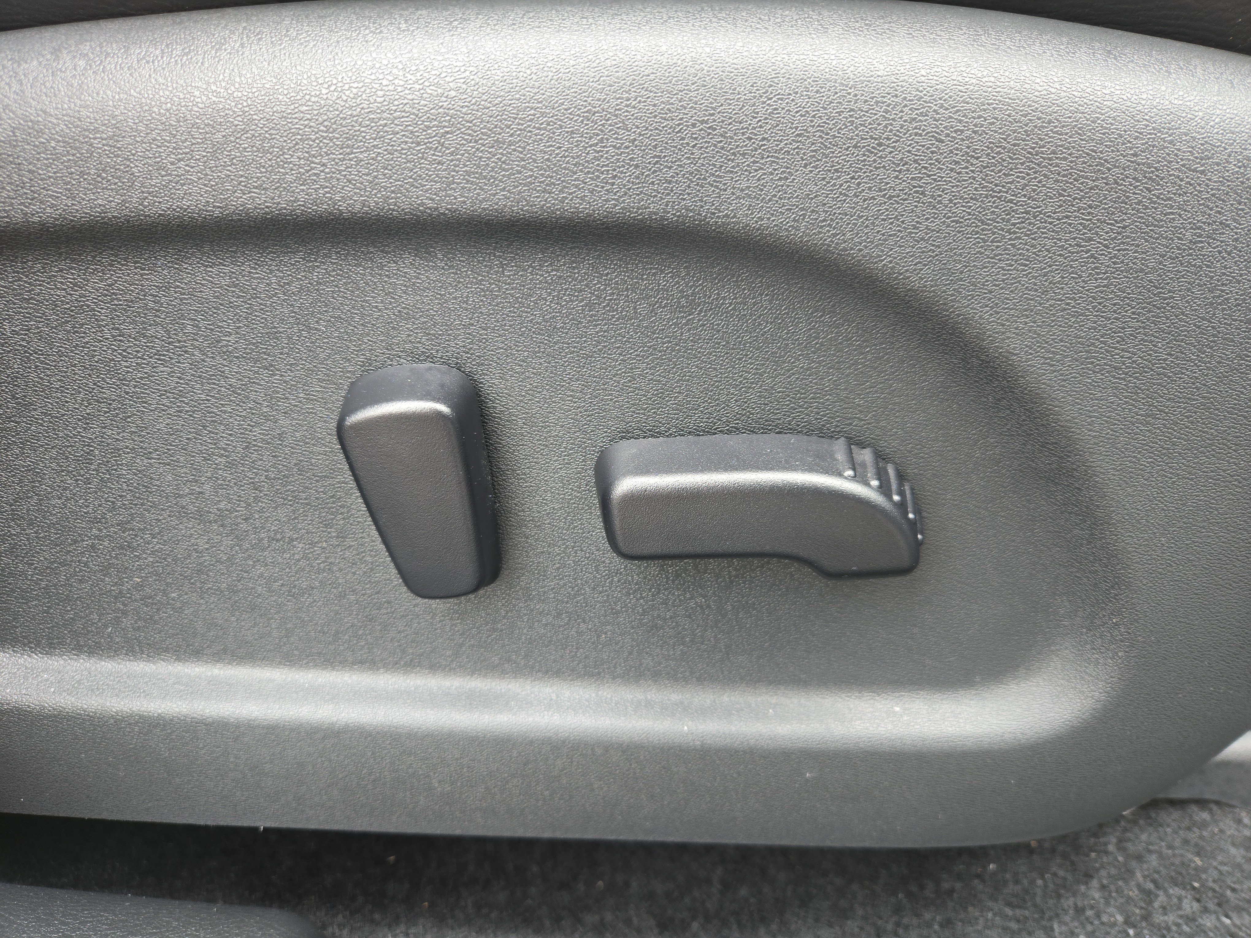 Used 2023 Nissan Murano SL w/ Cargo Package image 23