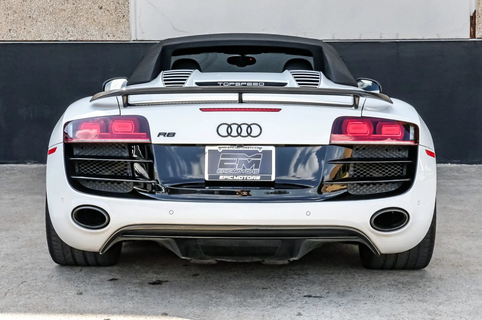 Used 2011 Audi R8 V10 AWD/4WD image 8