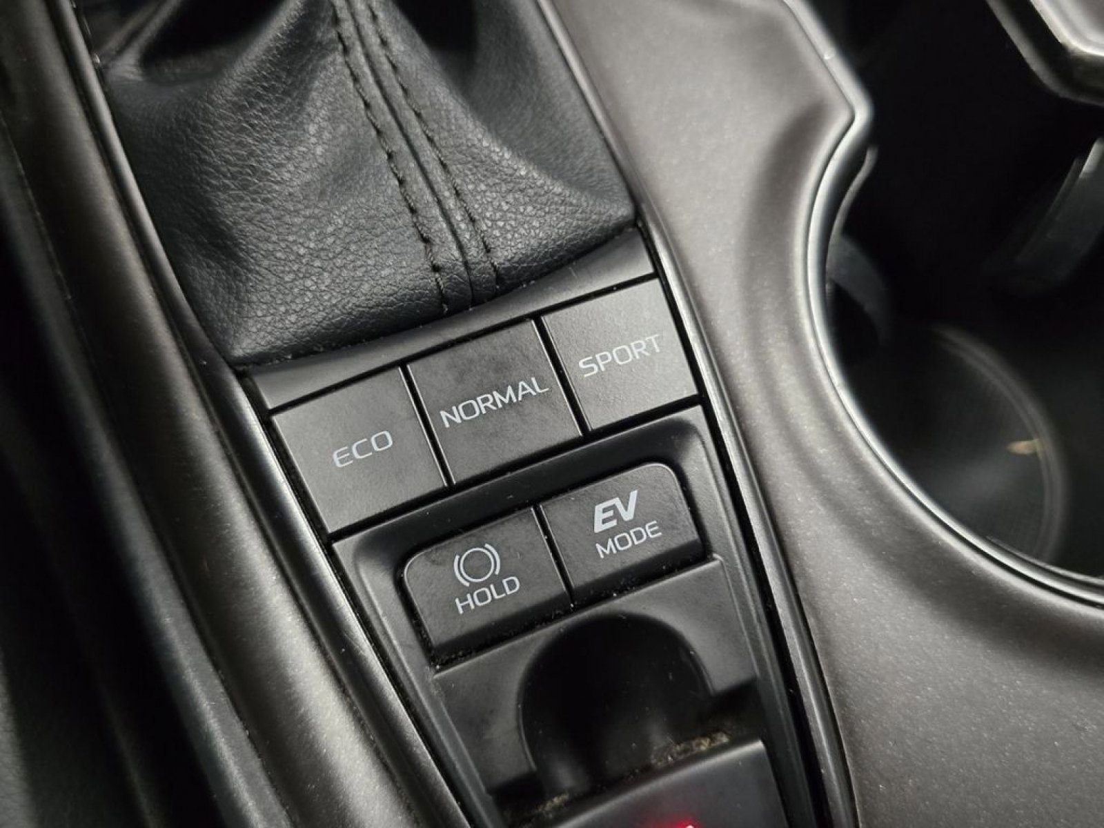 Used 2024 Toyota Camry XSE w/ Navigation Package FWD image 8