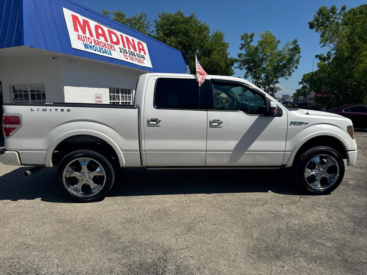Used 2011 Ford F150 Lariat Limited AWD/4WD image 9