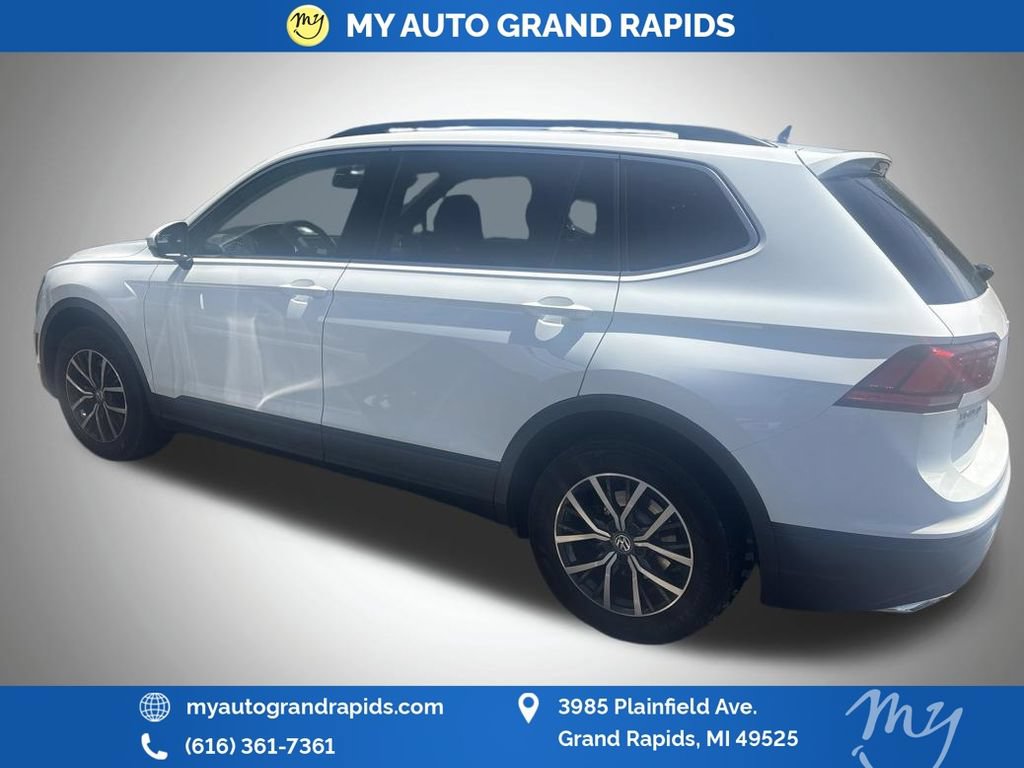 Used 2019 Volkswagen Tiguan SE w/ Panoramic Sunroof Package AWD/4WD image 4