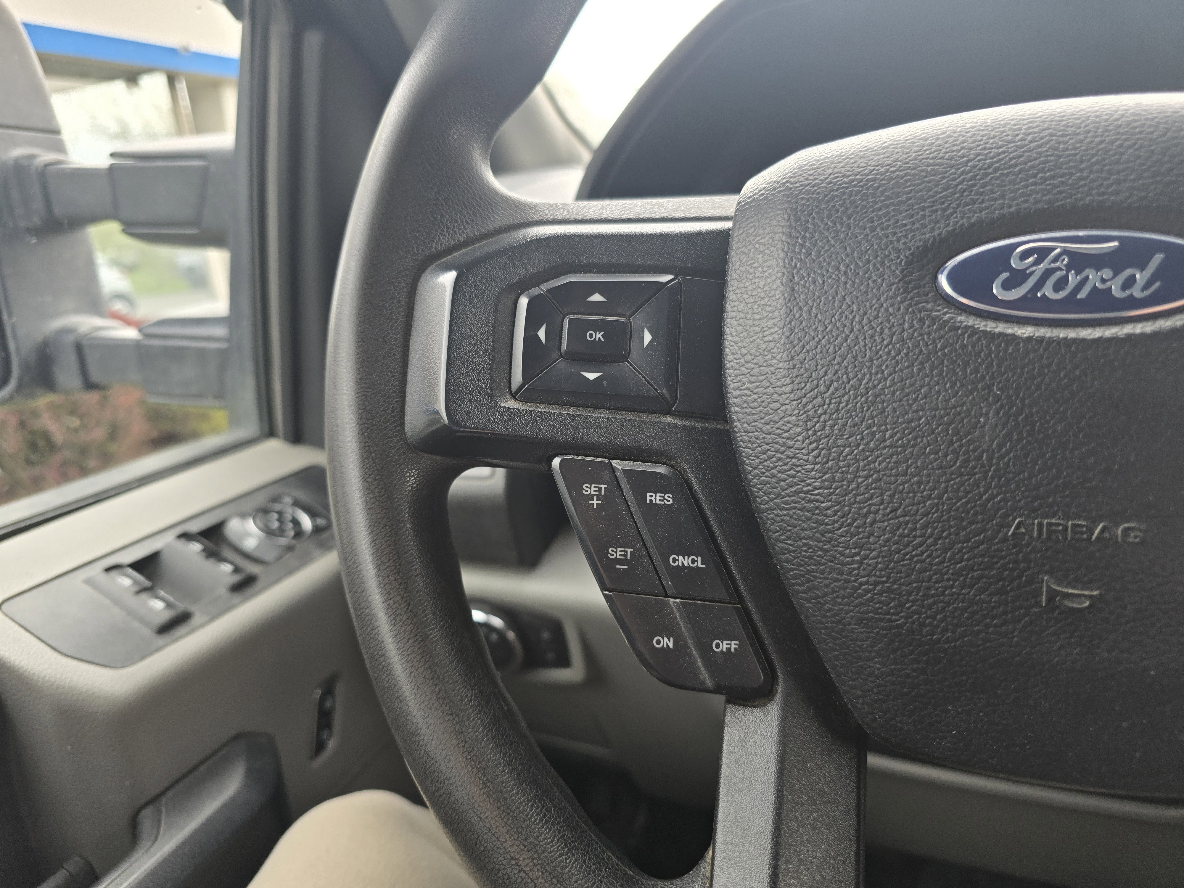 Used 2020 Ford F350 XL w/ STX Appearance Package AWD/4WD image 13