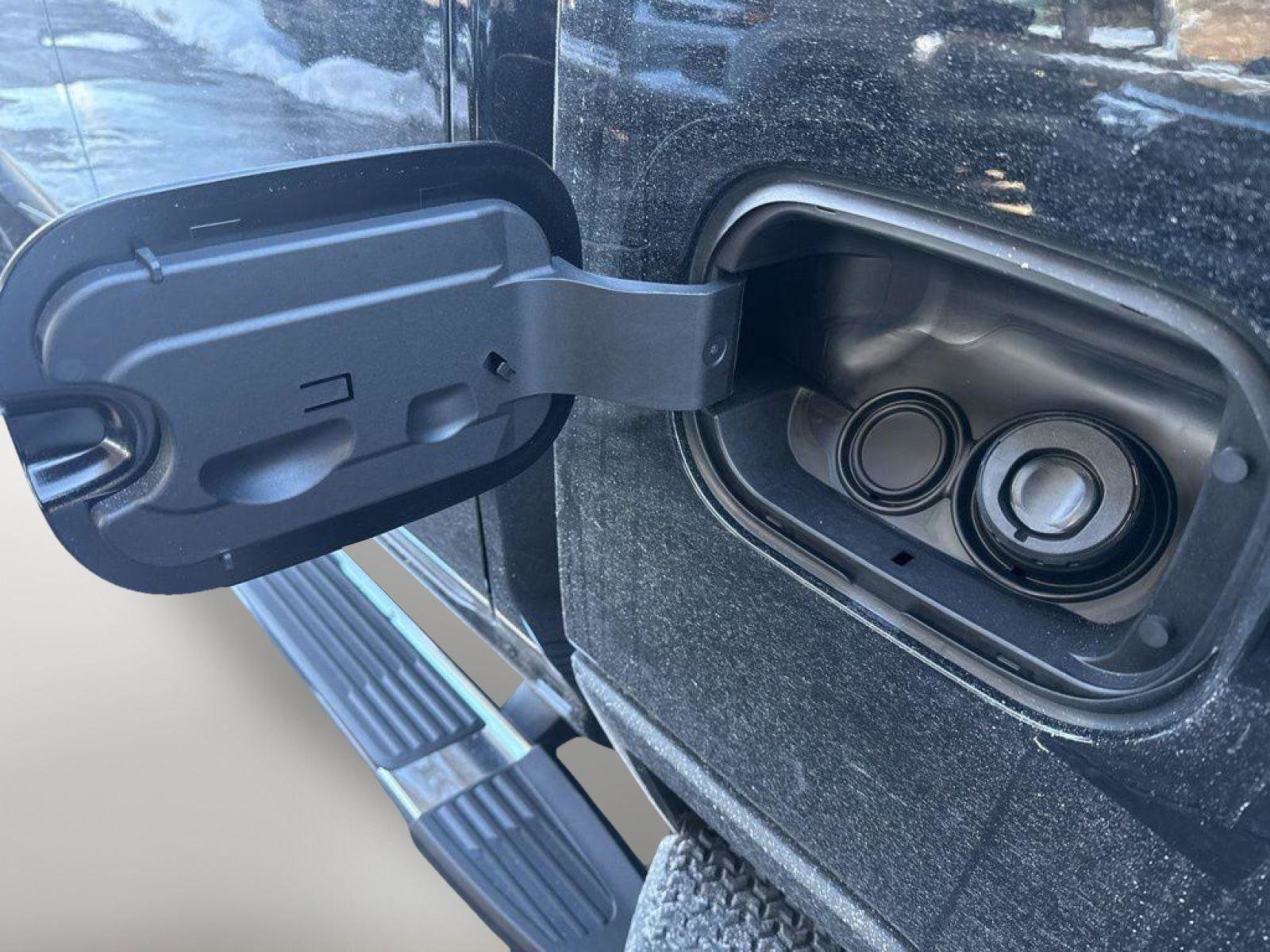 New 2026 Chevrolet Silverado 2500 Custom w/ Custom Value Package AWD/4WD image 8