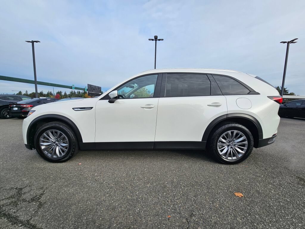 Certified 2024 MAZDA CX-90 Plug-In Hybrid w/ Preferred AWD/4WD image 8