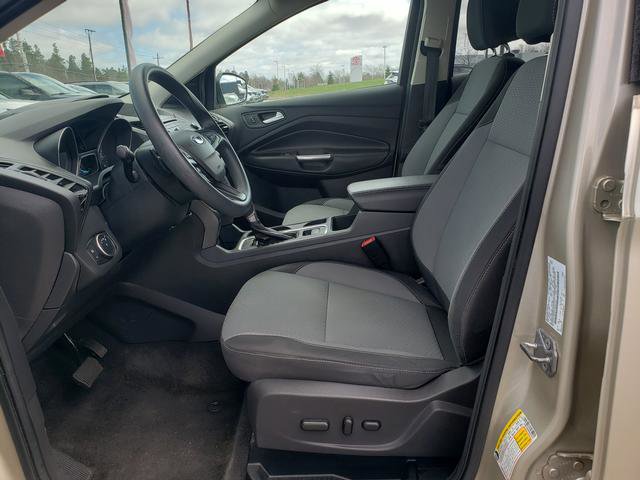 Used 2017 Ford Escape SE image 10