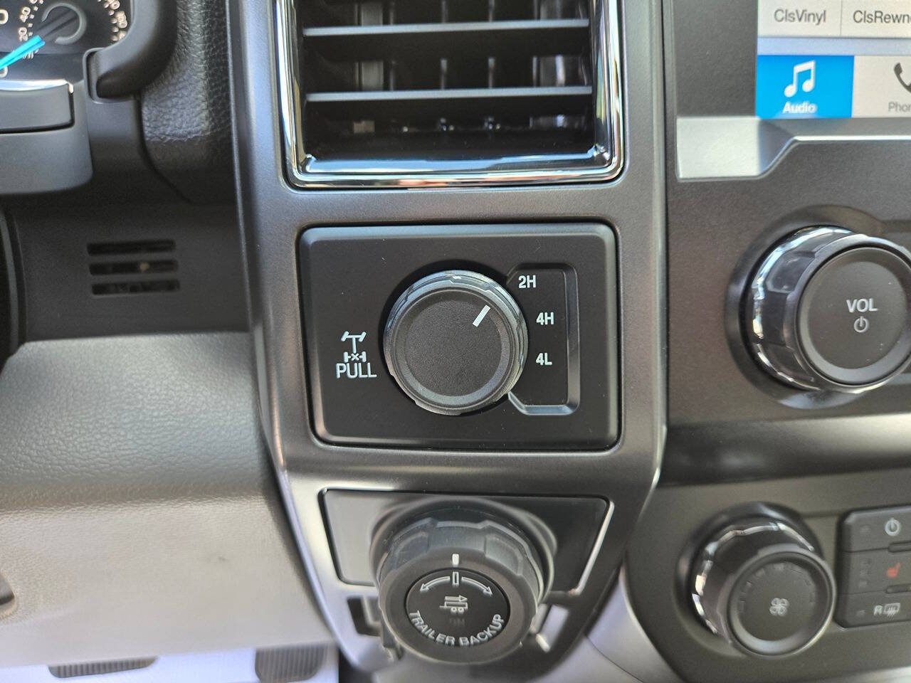 Used 2019 Ford F150 XLT w/ Equipment Group 302A Luxury AWD/4WD image 15