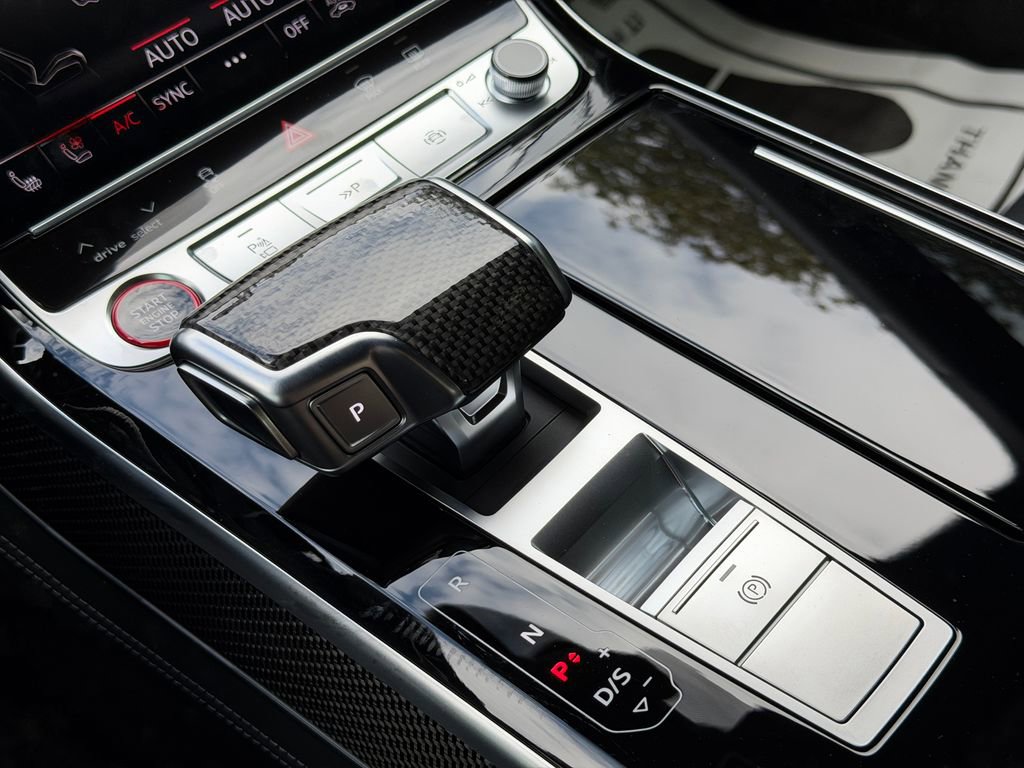 Used 2025 Audi S8 image 24
