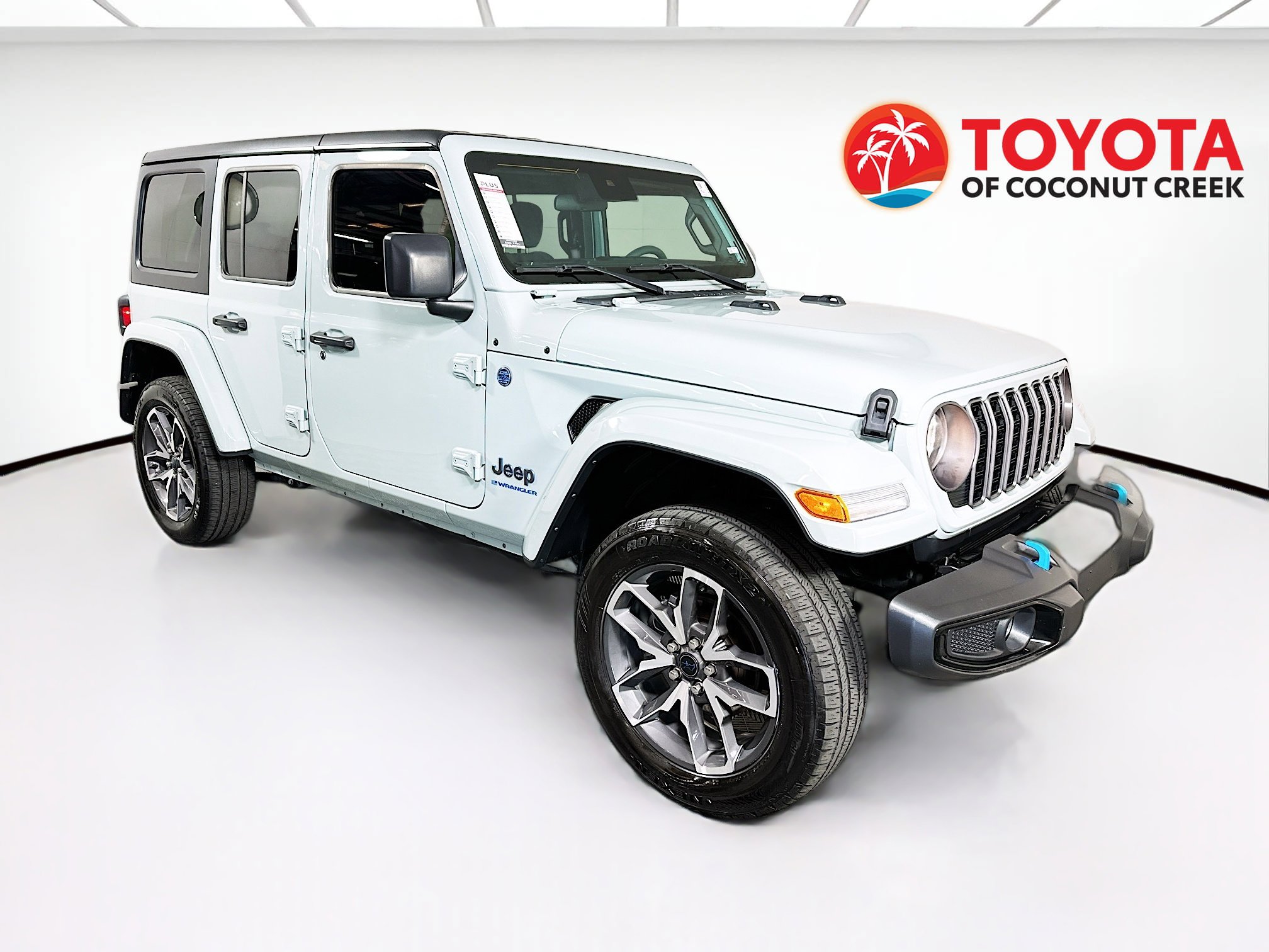 Used 2024 Jeep Wrangler Sport S image 1