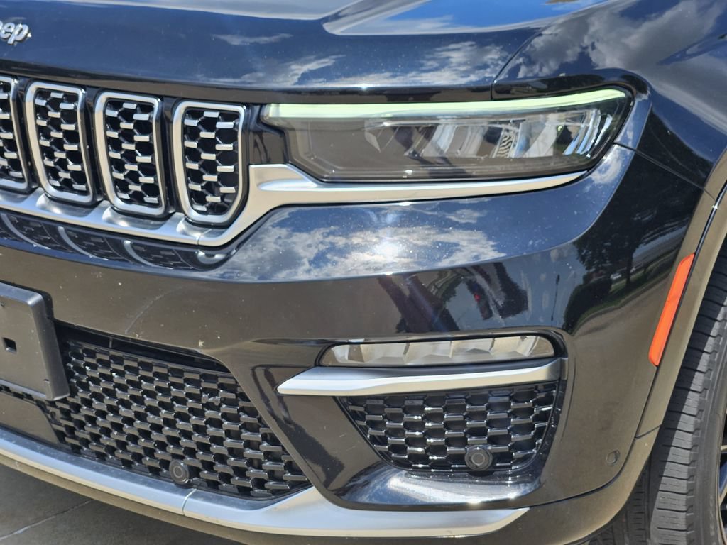 Used 2023 Jeep Grand Cherokee Summit w/ Luxury Tech Group V AWD/4WD image 13