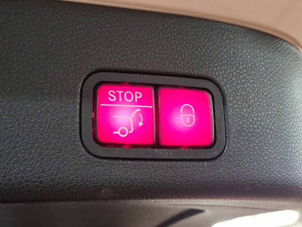 Used 2019 Mercedes-Benz GLS 550 4MATIC image 29