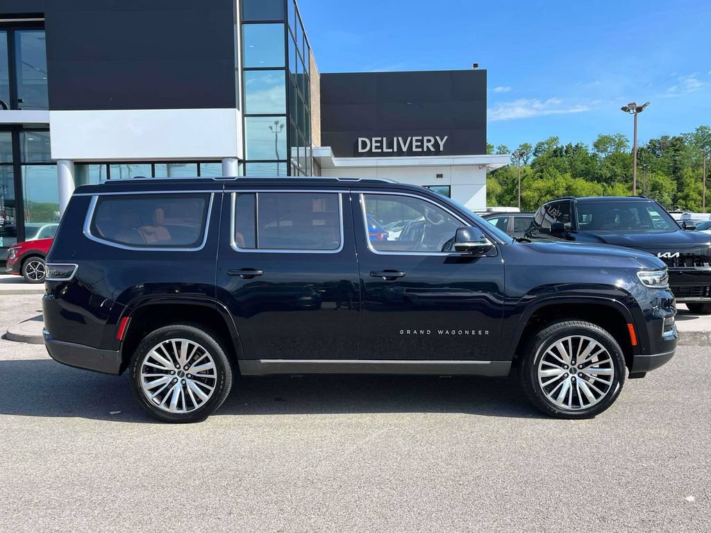 Used 2022 Jeep Grand Wagoneer Series III w/ Rear-Seat Entertainment Group AWD/4WD image 30