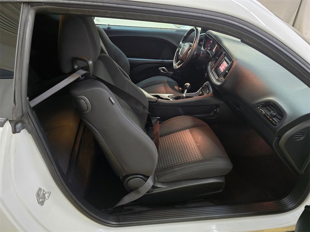 Used 2017 Dodge Challenger R/T w/ Blacktop Package image 11