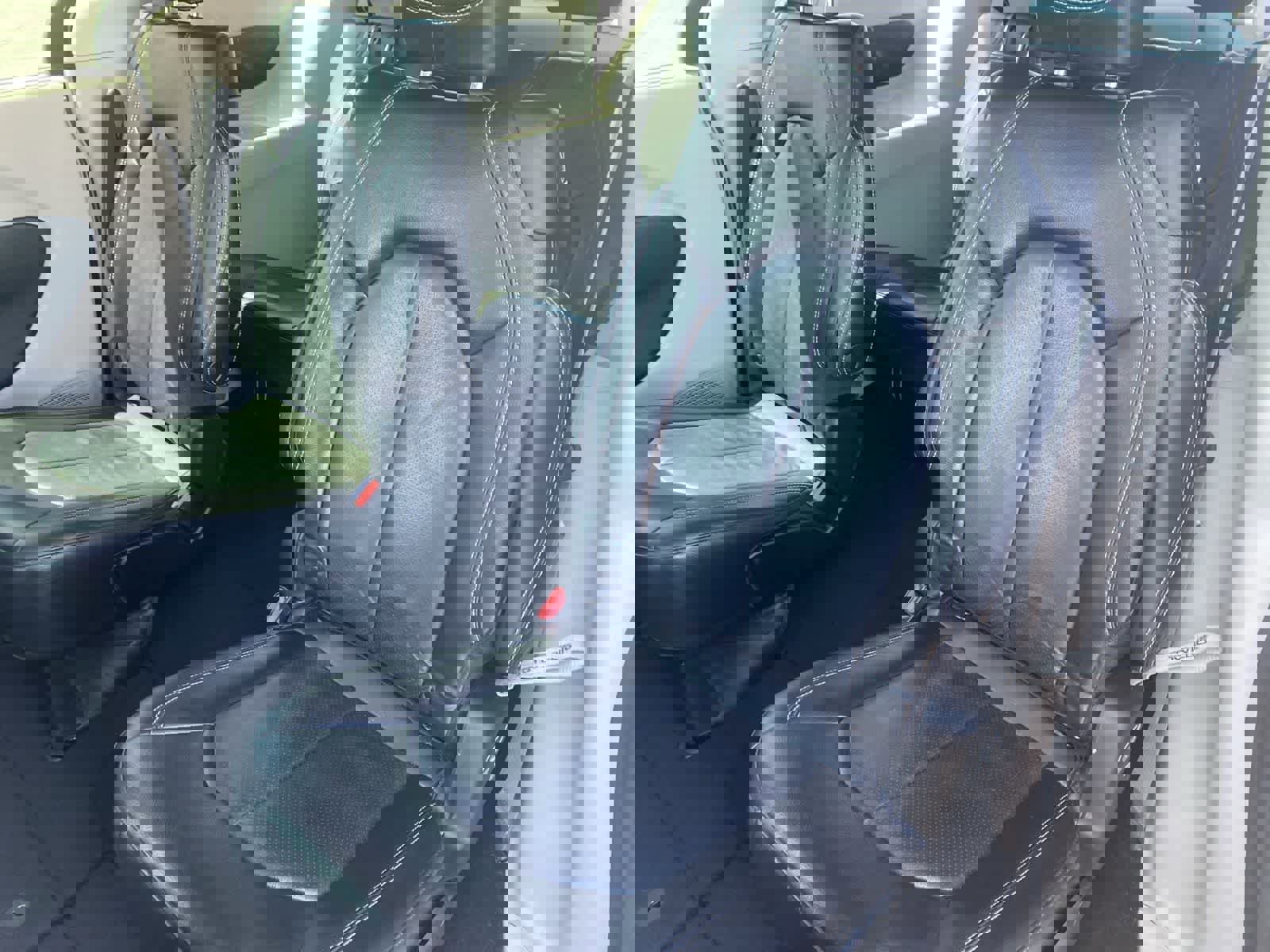 Used 2022 Chrysler Pacifica Touring-L FWD image 12