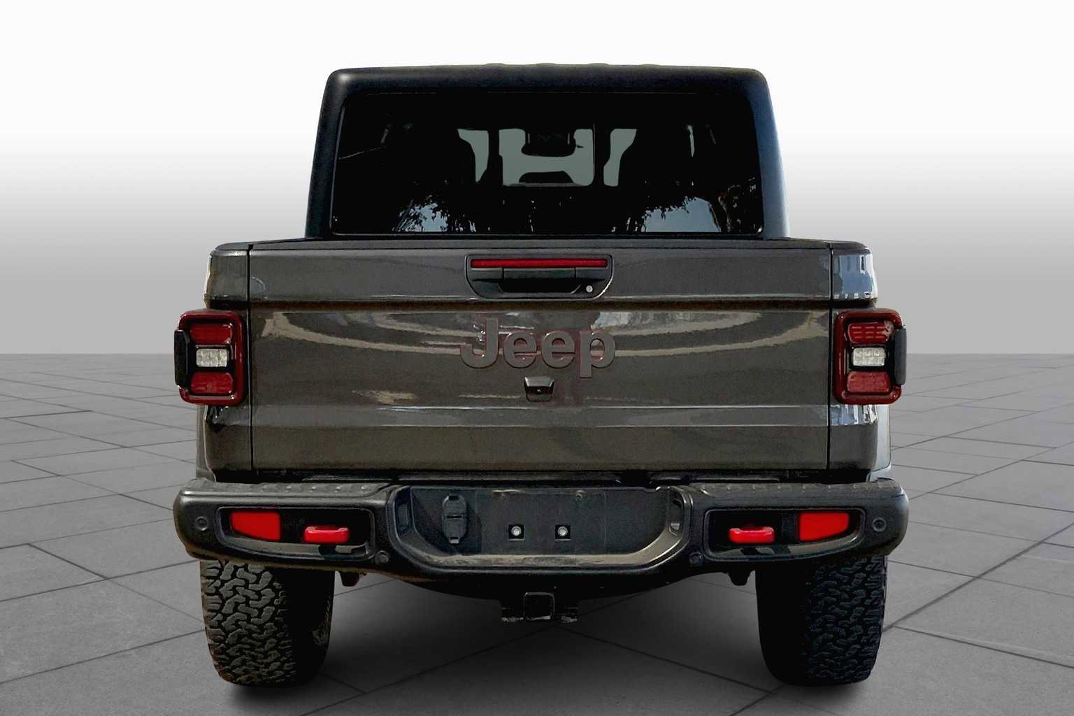 Used 2024 Jeep Gladiator Rubicon w/ Safety Group image 4