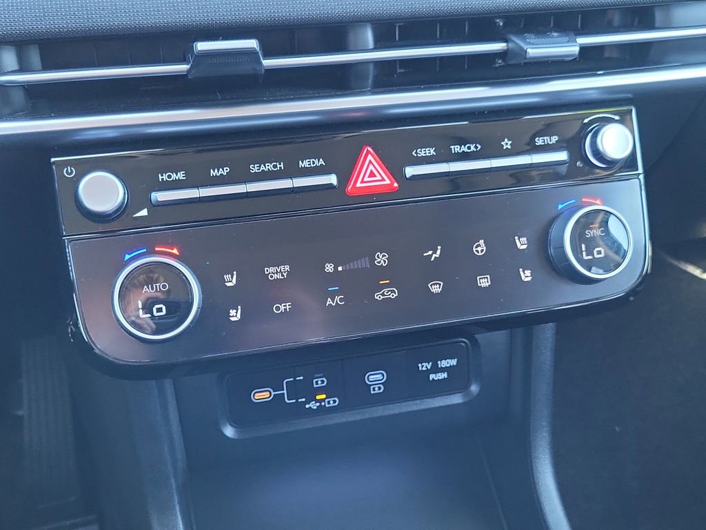 Used 2025 Hyundai Tucson Limited image 25