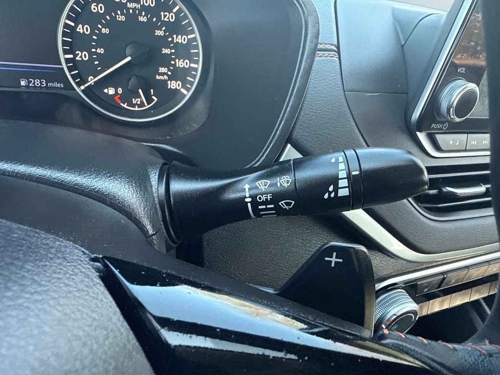 Used 2020 Nissan Altima 2.0 SR image 31