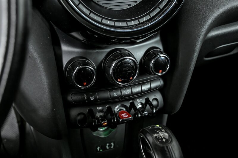 Used 2016 MINI Cooper 2-Door Hardtop image 27