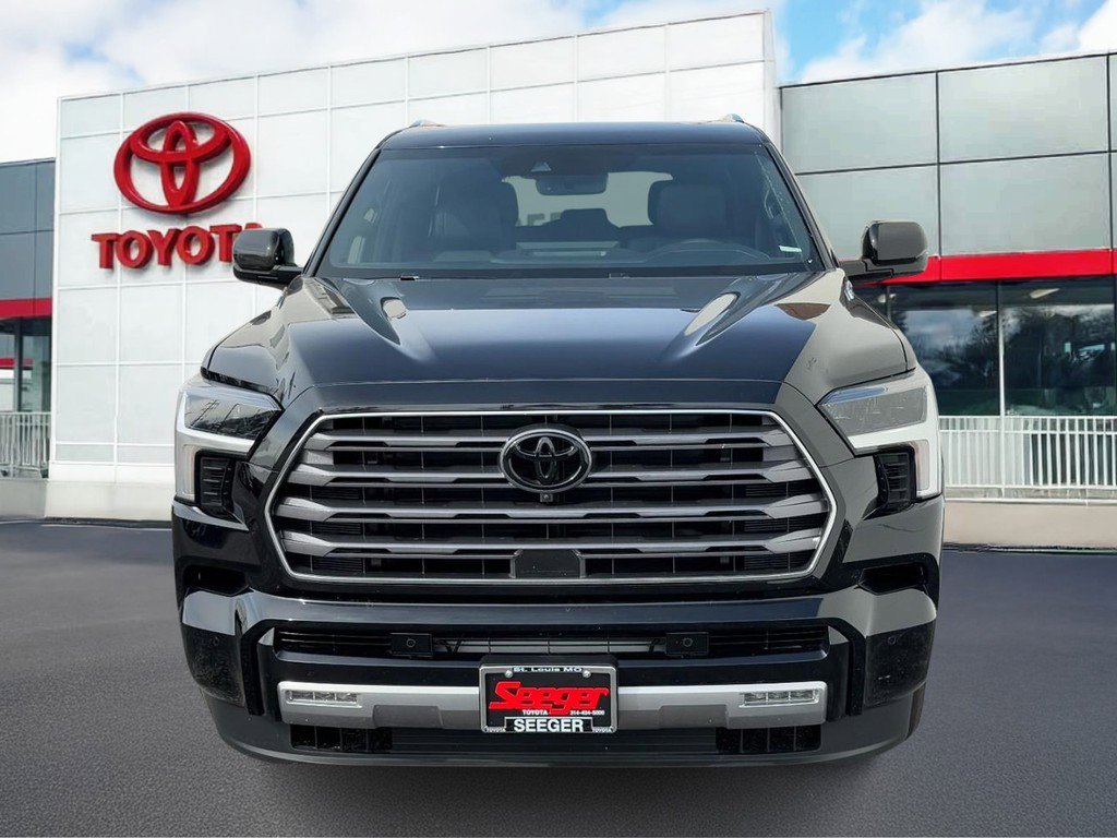 Used 2025 Toyota Sequoia 4WD image 7