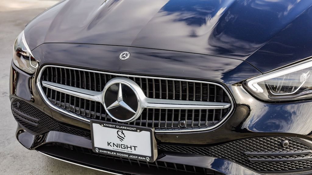 Used 2025 Mercedes-Benz C 300 4MATIC Sedan image 6