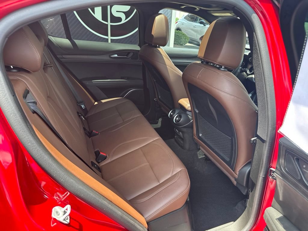 Used 2023 Alfa Romeo Stelvio Ti AWD/4WD image 59