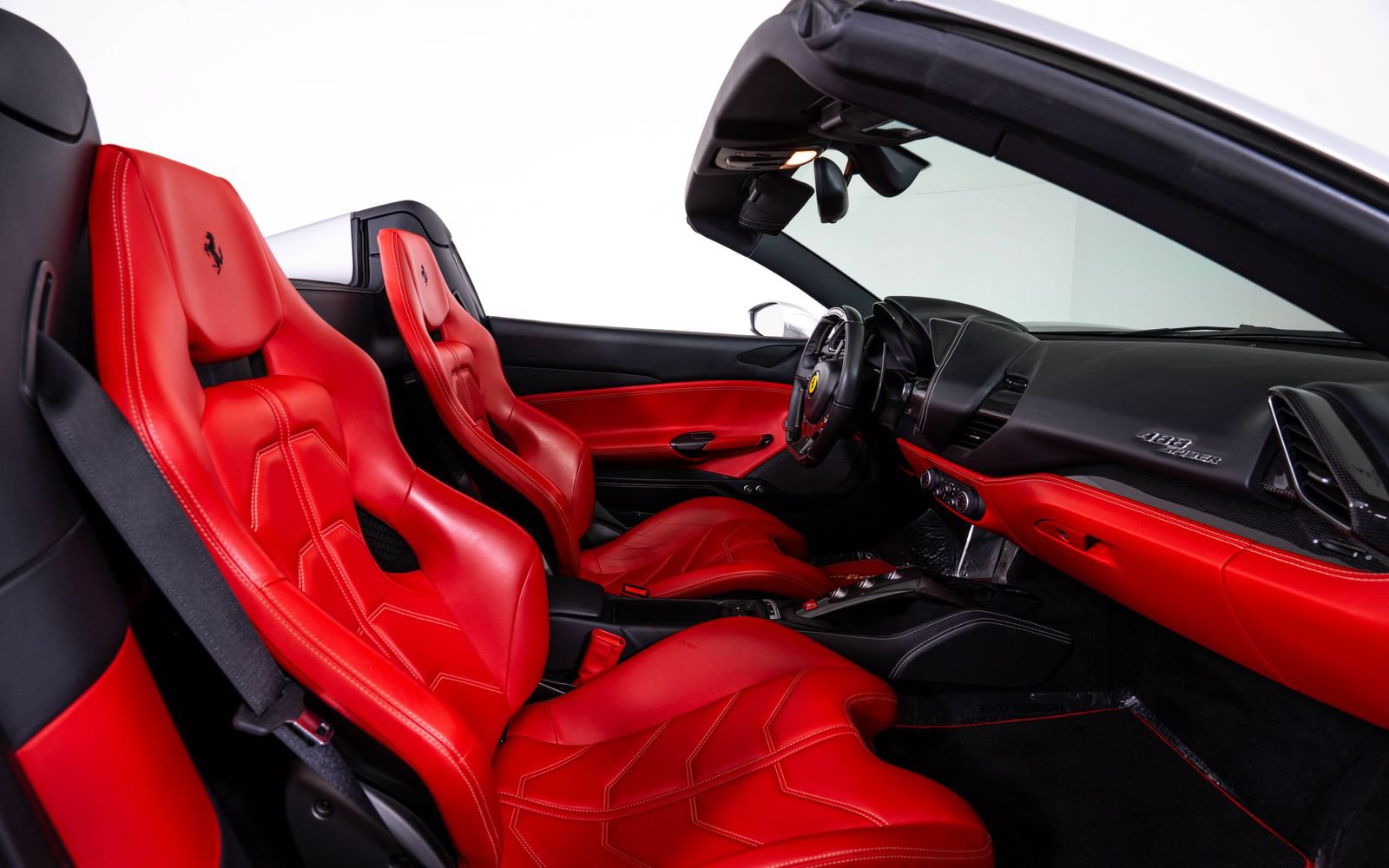 Used 2019 Ferrari 488 Spider RWD image 23