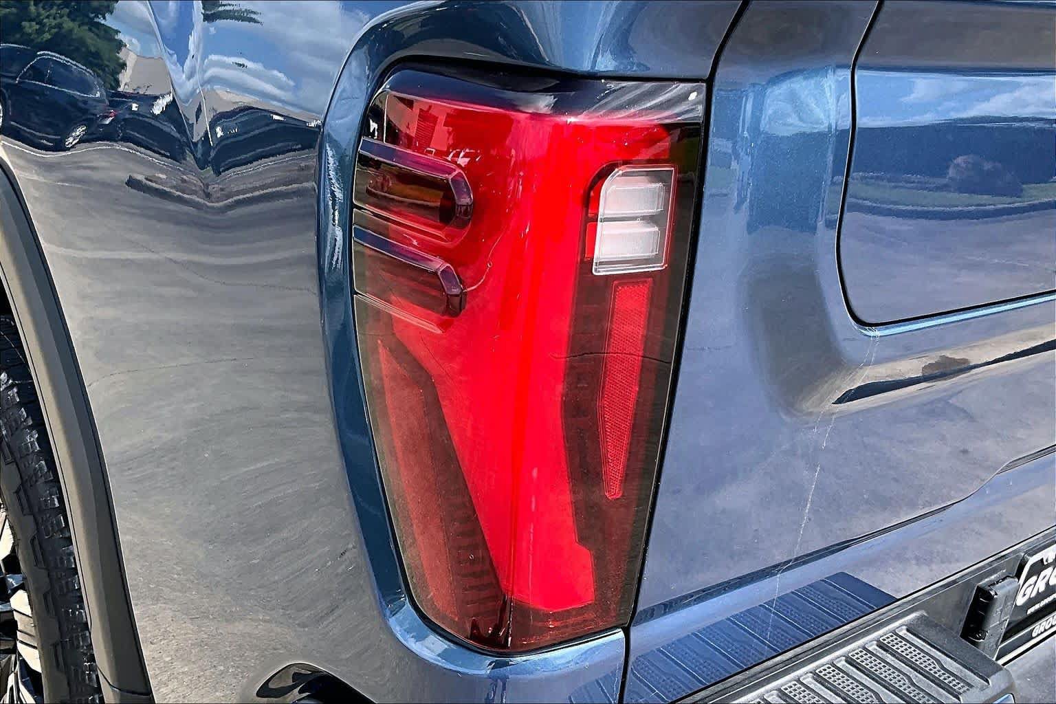 Used 2025 GMC Sierra 2500 Denali Ultimate AWD/4WD image 27